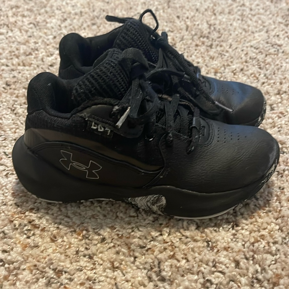 Under Armor Sneakers | Size 1